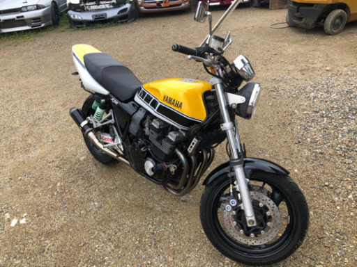 XJ400R (RH02J) カスタムパーツ多数　2001年モデル