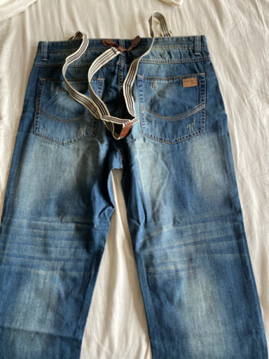 業者必見！！各種衣類、バッグ大量にあります！！