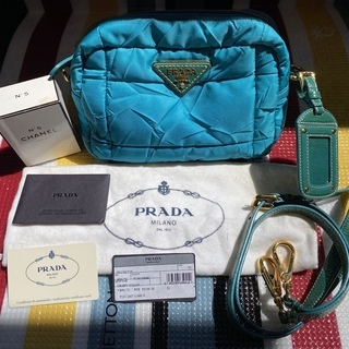 新品未使用早い者勝ち超安です　　ＰＲＡＤＡショルダーバッグ＆シャネル香水