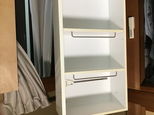 中古品　隙間ランドリー収納