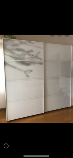 ほぼ新品です。20万円位したクローゼットです。