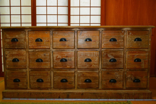 アンティーク調収納家具
