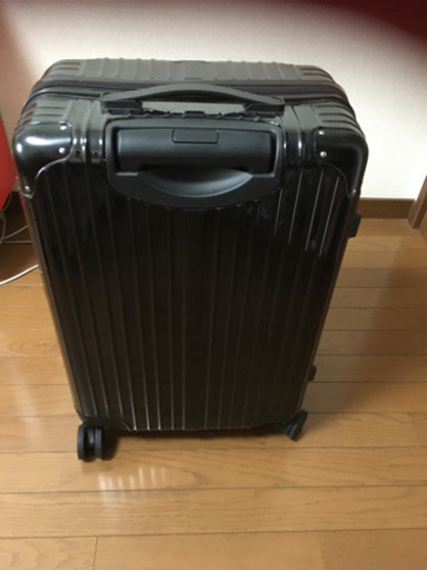 スーツケース