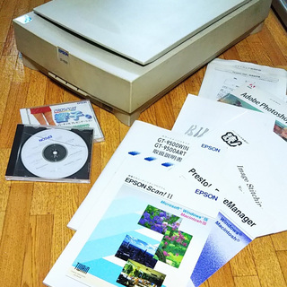 【無料】EPSON GT-9500　スキャナ〈ジャンク〉＋透過ユ...