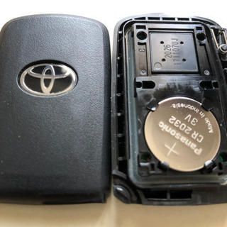 パナソニック　CR2032  ボタン電池　スマホスタンドの画像