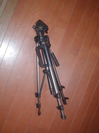 カメラ三脚   LPL VIDEO TRIPOD TV-100G