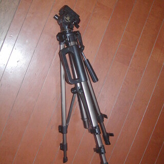 カメラ三脚   LPL VIDEO TRIPOD TV-100G
