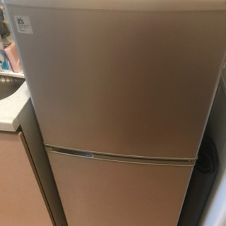 冷蔵庫タダで譲ります。の画像