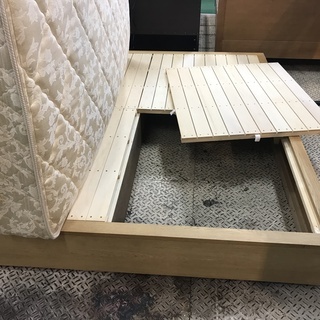 無印良品　シーリー　ダブルベッドの画像