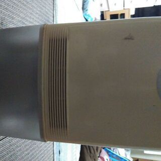 99年製　日立製除湿機差し上げます。