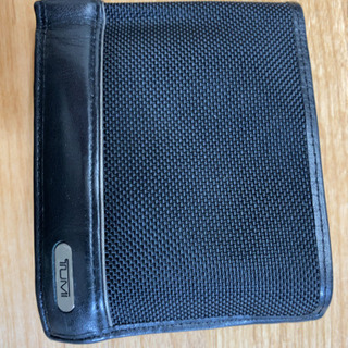 TUMI 財布 二つ折り レザー 黒  96-1402 トゥミ