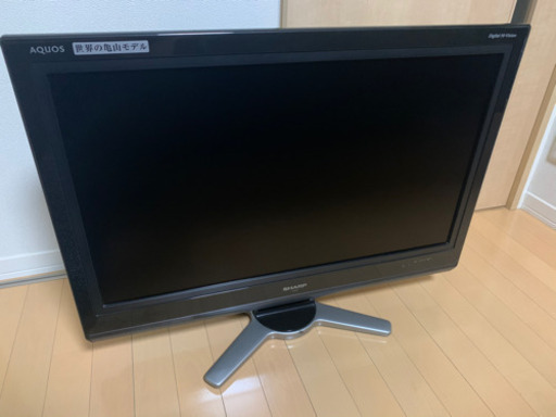 【取引確定済み】シャープ 32V型 液晶テレビ AQUOS LC-32D30 ハイビジョン