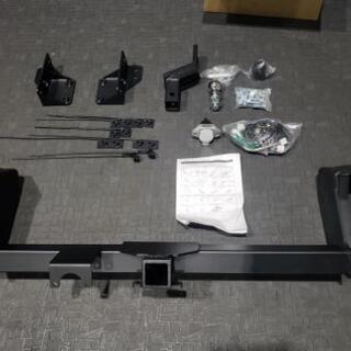 【取引中】新品 メーカー不明 ハイエース 200系 ワイド ヒッチメンバー