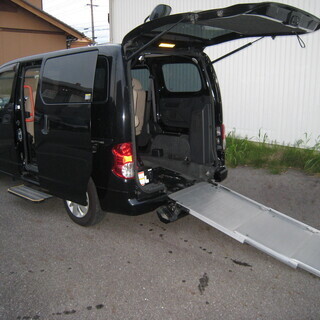福祉 23年7月NV200バネットワゴン チェアキャブ 車いす移動車 スロープタイプ 予備検査付き渡し トランポ 愛知の画像