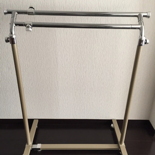 キャスター付きハンガーラック【お取引中】