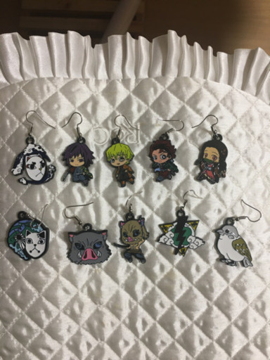 鬼滅の刃　ピアス　グッズ フィギュア おもちゃ ぬいぐるみ イヤリング　竈門炭治郎   かまどたんじろう   竈門禰豆子　かまど ねずこ   我妻善逸　あがつま ぜんいつ  嘴平伊之助　はしびらいのすけ  冨岡 義勇　とみおか ぎゆう  真菰(まこも)