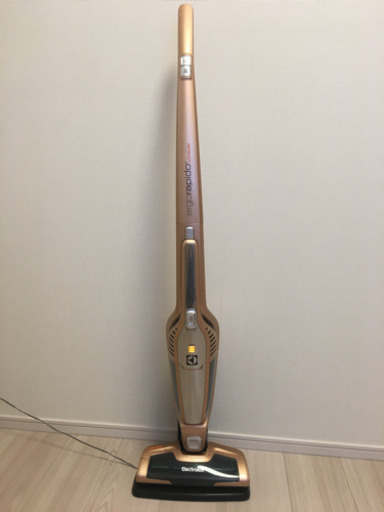 掃除機 Electrolux ergorapido LiTHIUM ZB3114AK