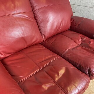 7*56 ニトリ 本革 2人掛けソファー 赤 レッド