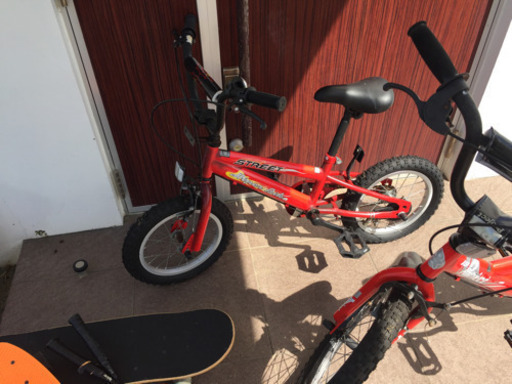 自転車2台スケボー2台他 