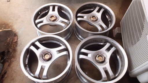 期間限定！大幅値引き！スーパーアドバン　１７インチ　８J　９J