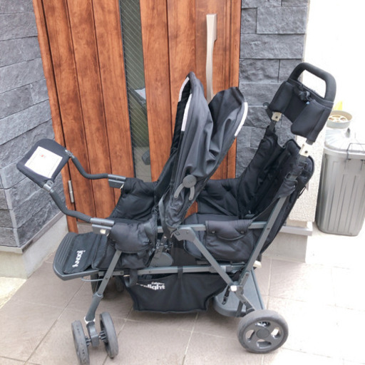 二人乗りベビーカー　カブース　ブラック値下げ！