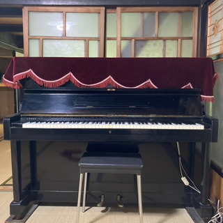 アップライトピアノ
