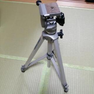 ビデオカメラ三脚