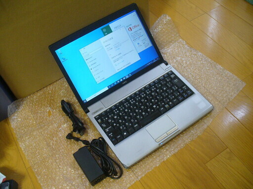 ㋙安心のNEC製 実測982g Core i7搭載 Windows 10 Pro / Office 2016 Professional インストール済（ライセンス認証済） ノートPC㋙