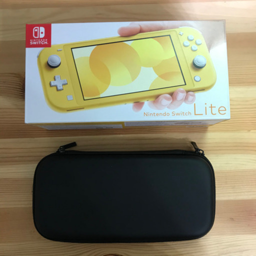 Nintendo Switch Lite イエロー　ケース付き