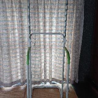 ぶら下がり健康器
