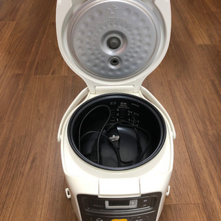 TIGER 炊飯器JAI-R1の画像