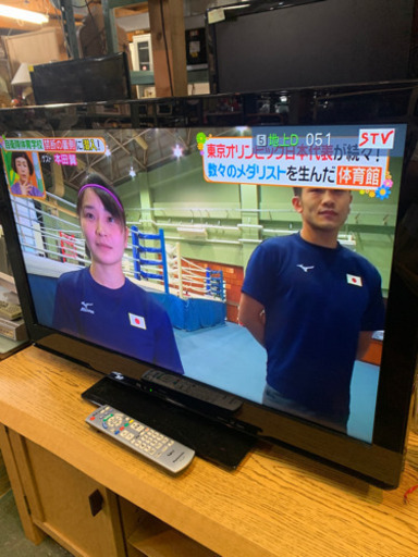 Panasonic 32インチ　液晶テレビ　2011年製　中古