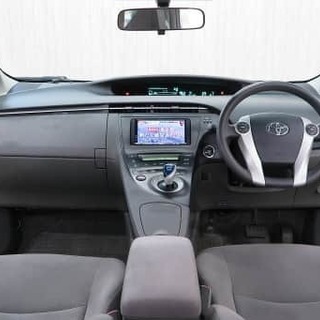 ✨ハイブリッドお探しならコレで決まり✨BBSホイール付30プリウス👌金利なしの自社ローンで購入できます❗の画像