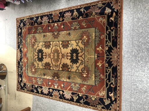 ベルギー製ラグ　約１４０×２００ｃｍ