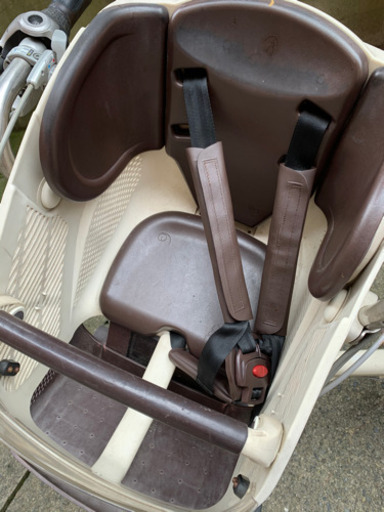ブリジストンアシスト付き自転車　チャイルドシート前後付き