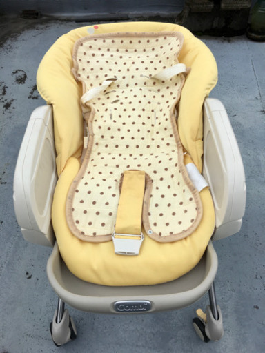 【コンビ】値下げしました！オートスウィングベッド