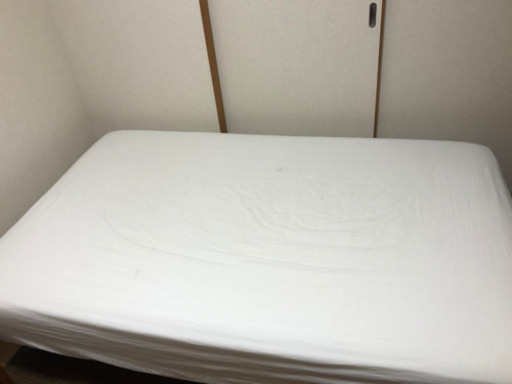 無印セミダブルベッド