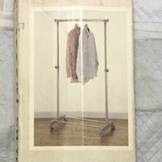 家具　ハンガー２台セット