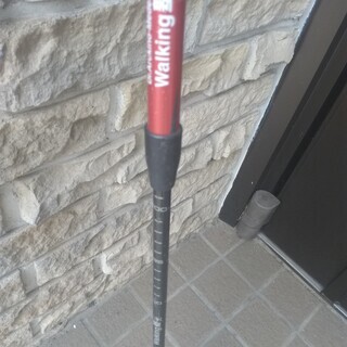 ウォーキングポール（赤）、差し上げますの画像