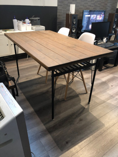 8月4日まで！カフェ風アンティーク　ダイニングテーブル