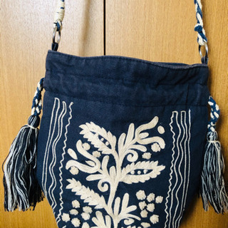 民族風の刺繍バッグの画像