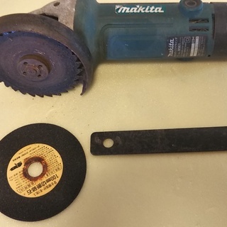 MAKITA マキタ、電動工具、グラインダ－　M961の画像