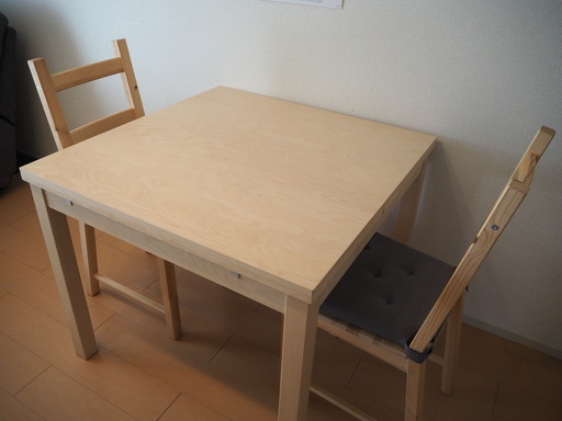 IKEA 伸縮可能ダイニングセット（テーブル＋チェア）