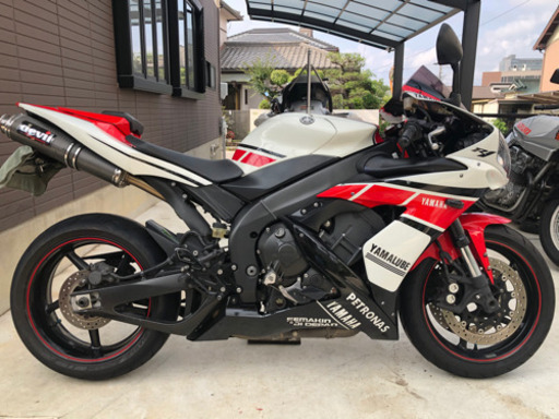 YZF-R1 5VY インターカラー　逆車　2006年式　リミッター無し　イモビ有り