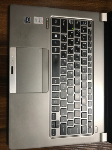 起動・動作速くて軽いノートPC 東芝製 1.2kg Core i5