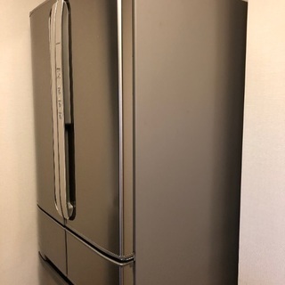日立　冷蔵庫　6ドア　ファミリータイプ　