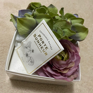 美品★PORTE BONHEUR フレグランス ボックスフラワー★
