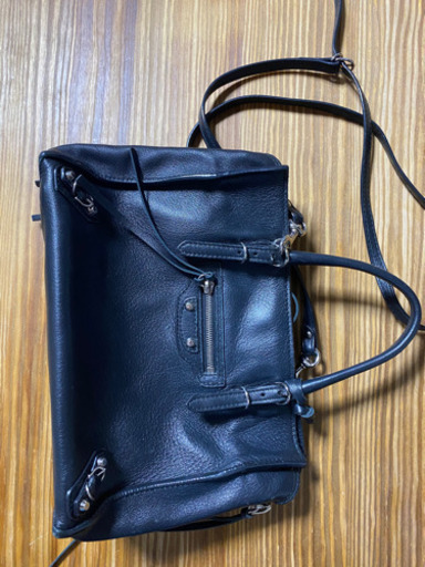 バレンシアガ　バッグ