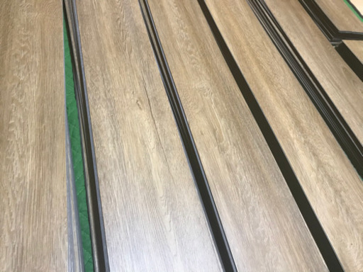 フローリング 木目調　タイルシート