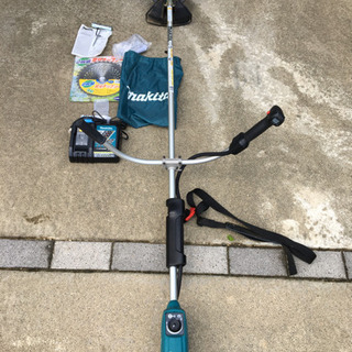 充電式草刈機 MUR142UD/株式会社マキタ